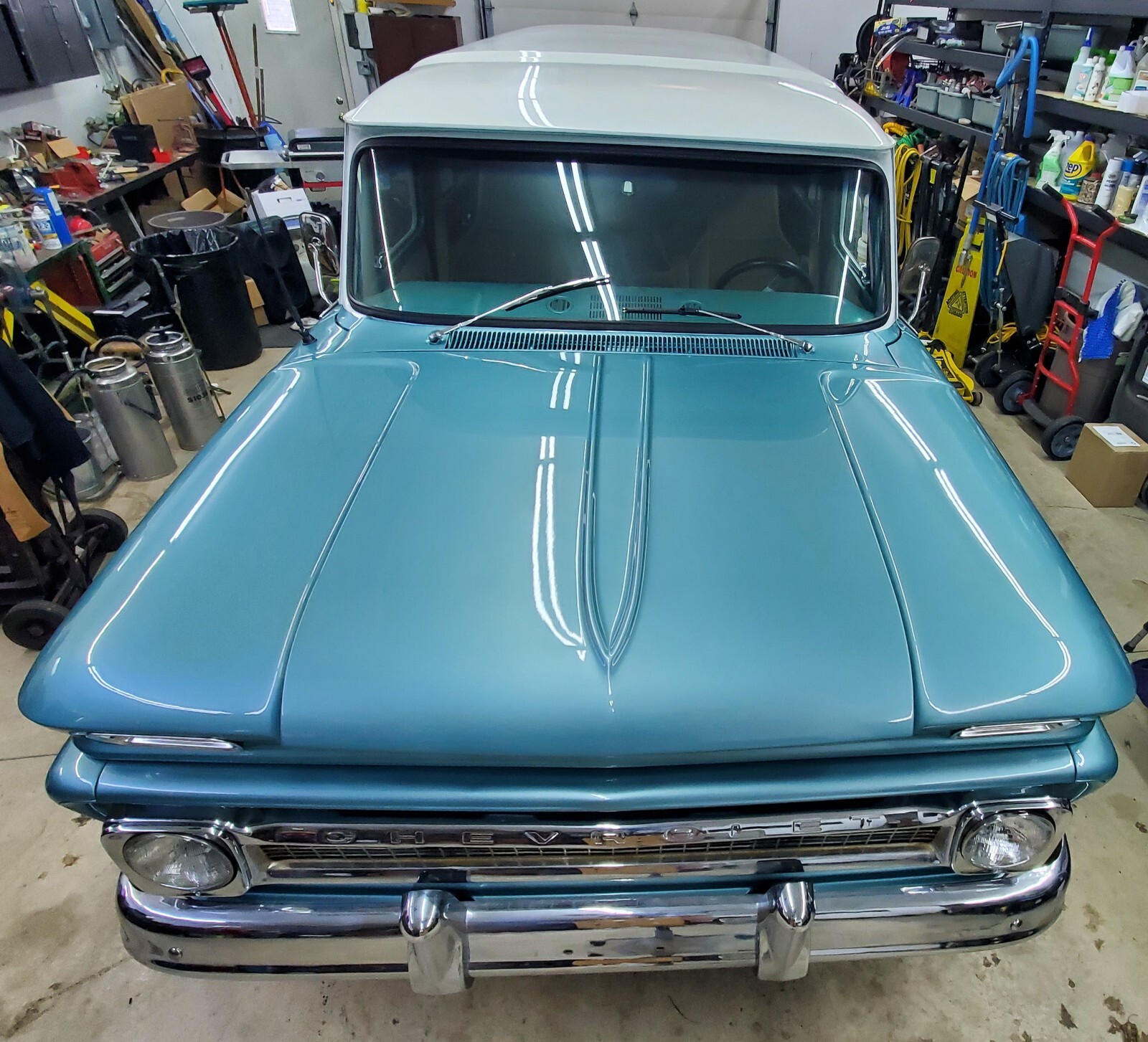 Chevrolet-Suburban-1965-SUV-26