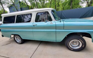 Chevrolet-Suburban-1965-SUV-7