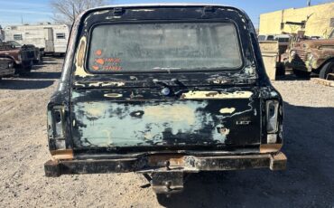 Chevrolet-Suburban-1967-7