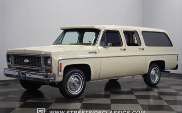 Chevrolet-Suburban-1973-SUV-7