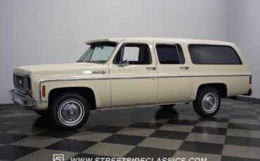 Chevrolet-Suburban-1973-SUV-8