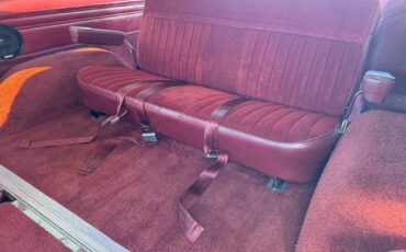Chevrolet-Suburban-1985-brown-17