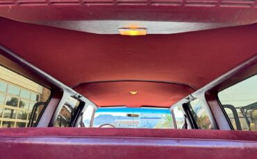 Chevrolet-Suburban-1985-brown-20