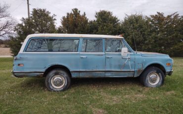 Chevrolet-Suburban-4x4-1972-blue-1