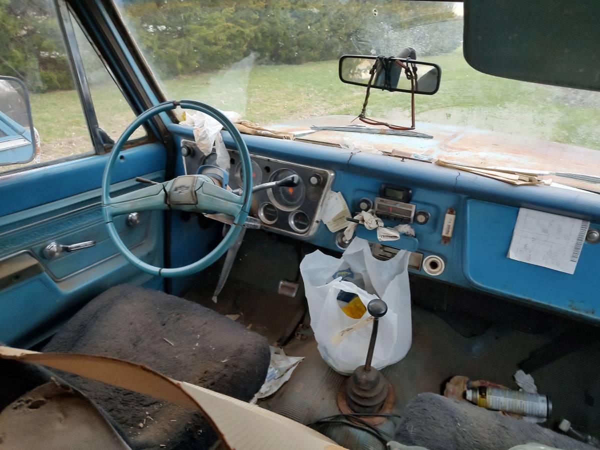 Chevrolet-Suburban-4x4-1972-blue-13