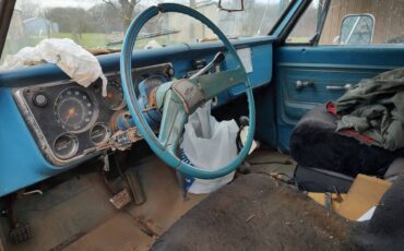 Chevrolet-Suburban-4x4-1972-blue-22
