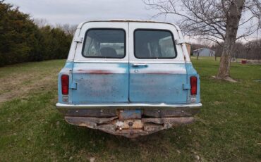 Chevrolet-Suburban-4x4-1972-blue-3