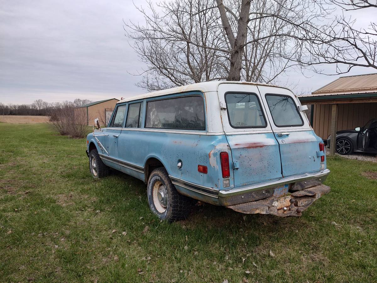 Chevrolet-Suburban-4x4-1972-blue-4