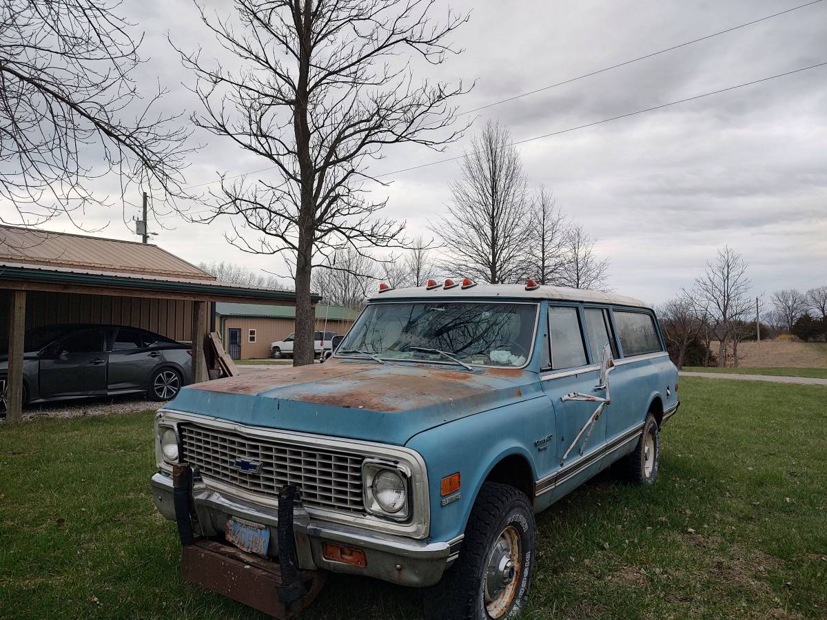 Chevrolet-Suburban-4x4-1972-blue-6