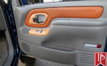 Chevrolet-Tahoe-1995-38