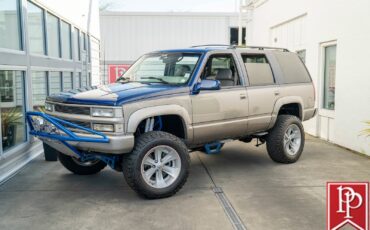 Chevrolet-Tahoe-1995