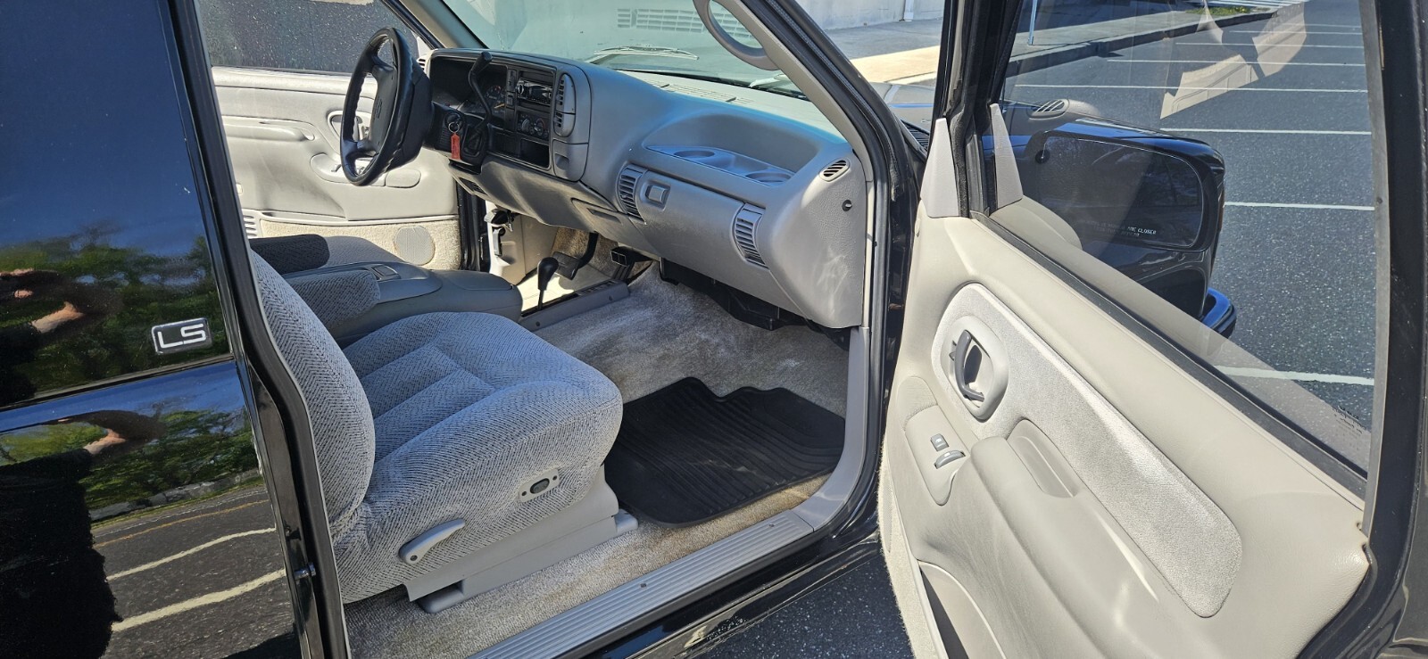 Chevrolet-Tahoe-1995-SUV-19