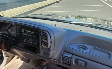 Chevrolet-Tahoe-1995-SUV-24