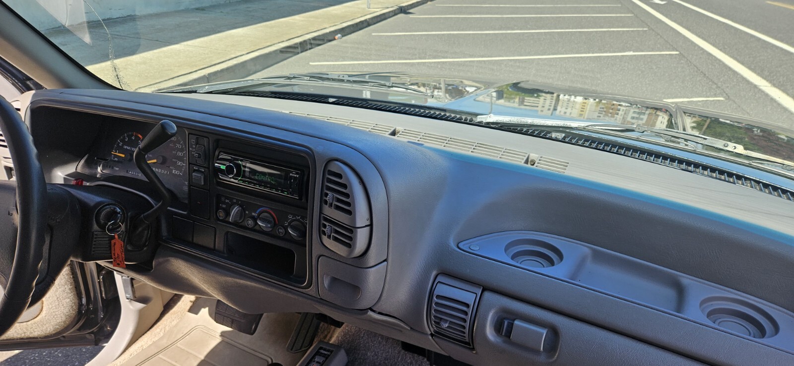 Chevrolet-Tahoe-1995-SUV-24