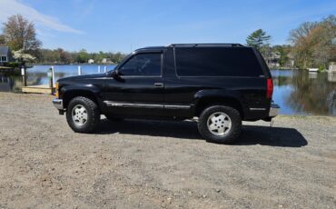 Chevrolet-Tahoe-1995-SUV-3