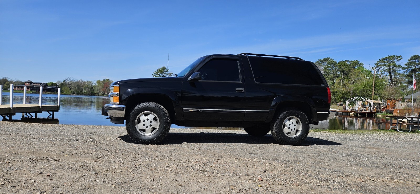 Chevrolet-Tahoe-1995-SUV-5