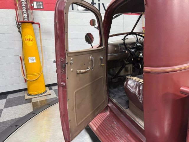 Chevrolet-Truck-1946-18