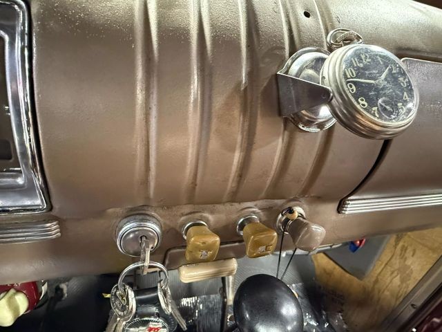 Chevrolet-Truck-1946-25
