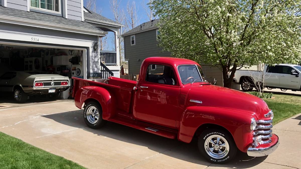 Chevrolet-Truck-1949-red-23