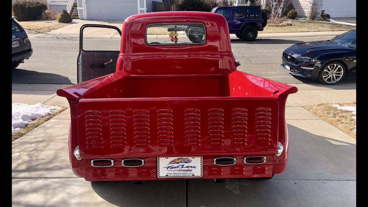 Chevrolet-Truck-1949-red-3