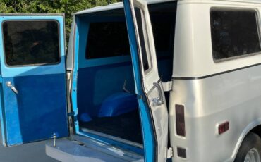 Chevrolet-Van-g-10-1969-silver-2