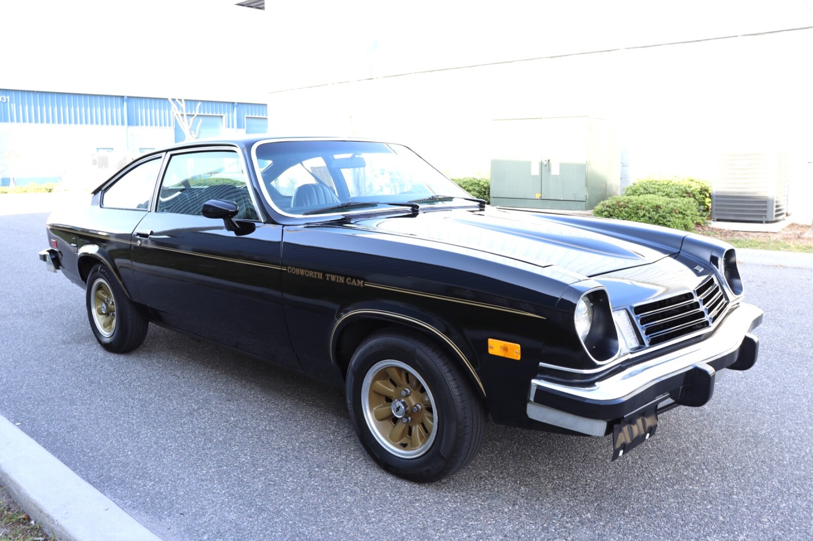 Chevrolet-Vega-1975-Coupe-4