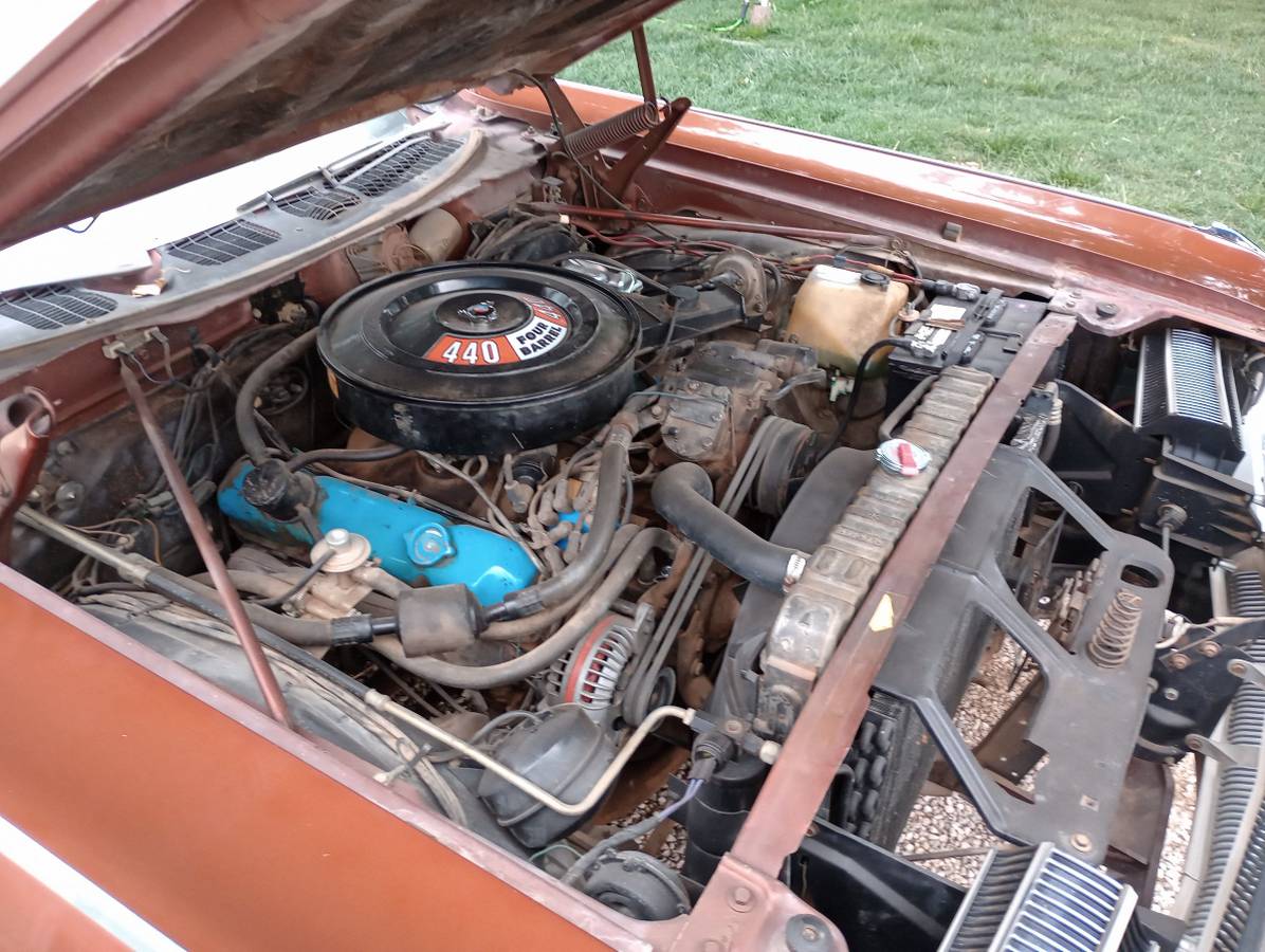 Chrysler-300-1971-brown-10