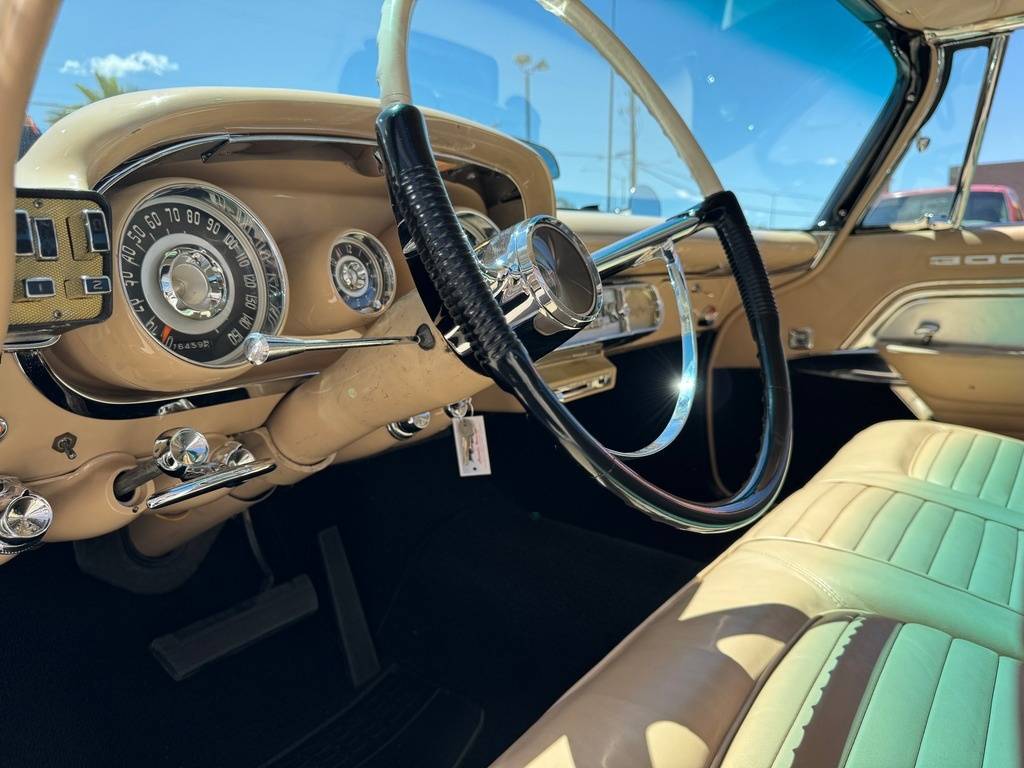 Chrysler-300c-1957-white-13