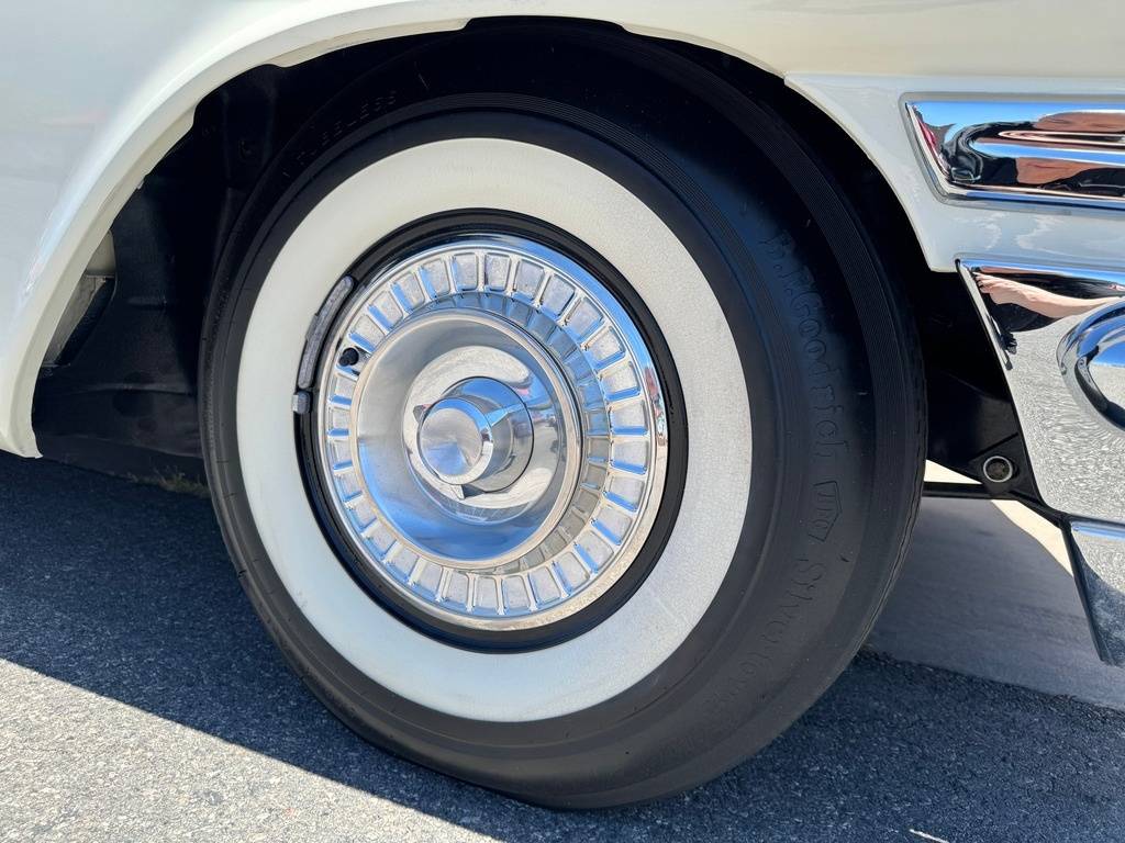 Chrysler-300c-1957-white-14