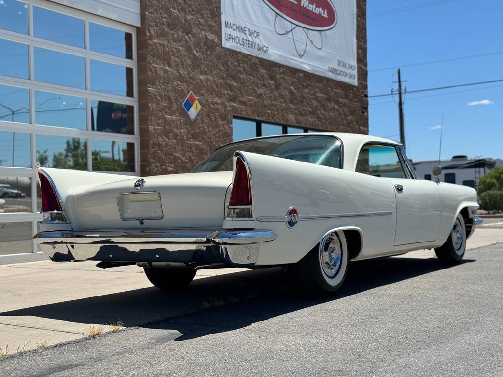 Chrysler-300c-1957-white-3