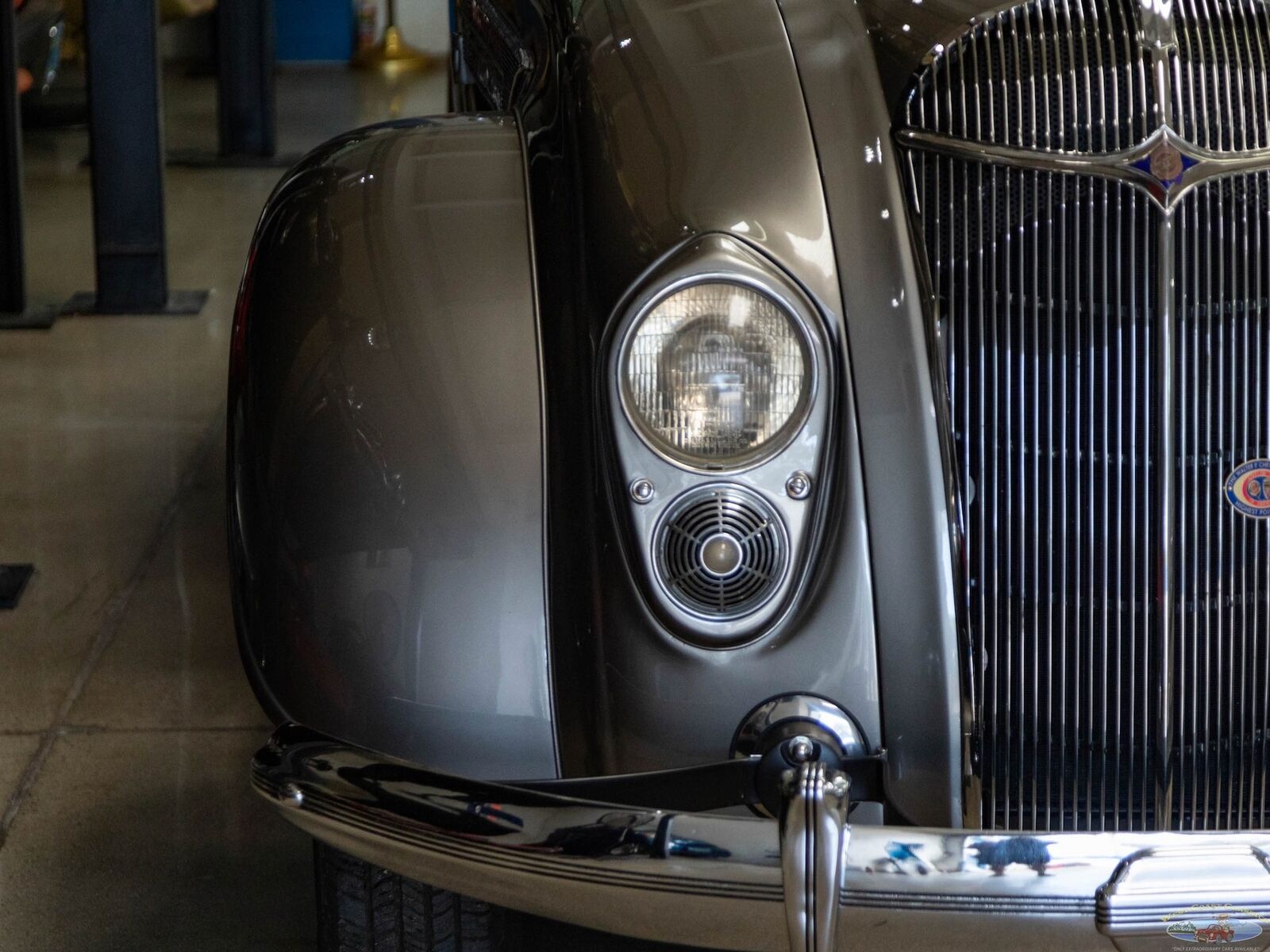 Chrysler-Airflow-Series-C-11-1936-4-Door-Sedan-13