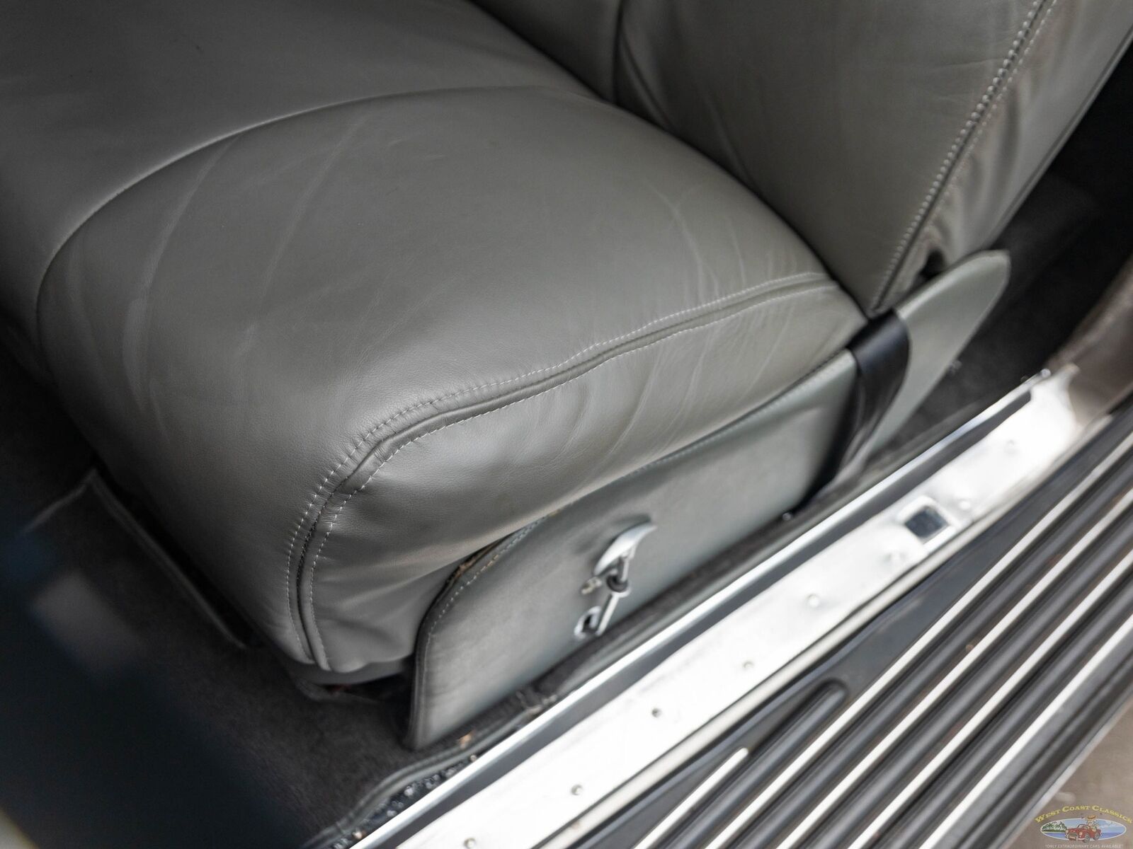 Chrysler-Airflow-Series-C-11-1936-4-Door-Sedan-29