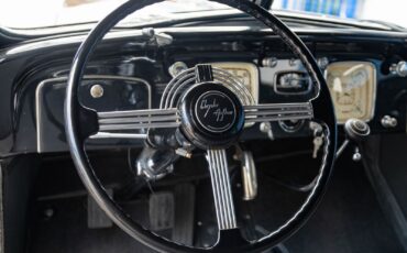 Chrysler-Airflow-Series-C-11-1936-4-Door-Sedan-33