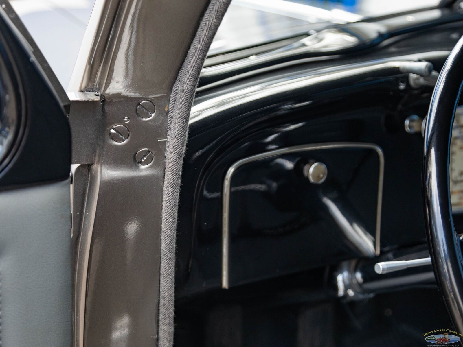Chrysler-Airflow-Series-C-11-1936-4-Door-Sedan-34
