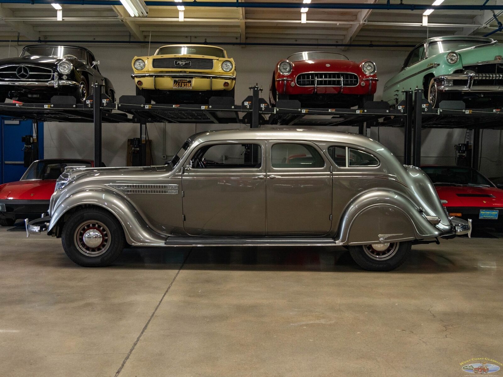 Chrysler-Airflow-Series-C-11-1936-4-Door-Sedan-5