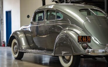 Chrysler-Airflow-Series-C-17-1937-2-Door-Coupe-21