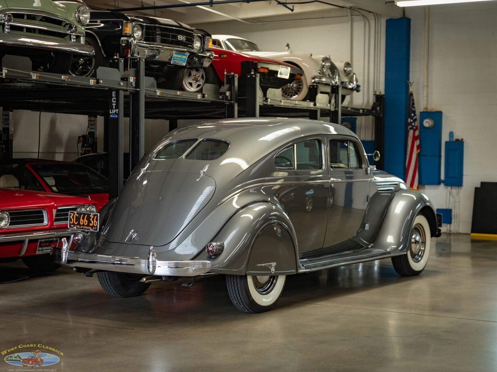 Chrysler-Airflow-Series-C-17-1937-2-Door-Coupe-23
