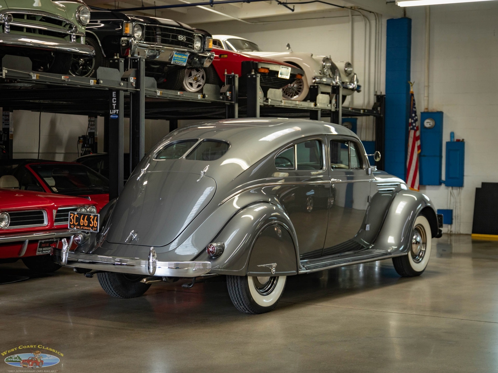 Chrysler-Airflow-Series-C-17-1937-2-Door-Coupe-23