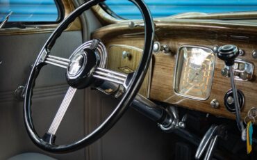 Chrysler-Airflow-Series-C-17-1937-2-Door-Coupe-39