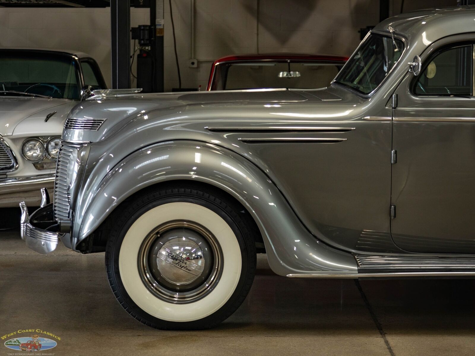 Chrysler-Airflow-Series-C-17-1937-2-Door-Coupe-4