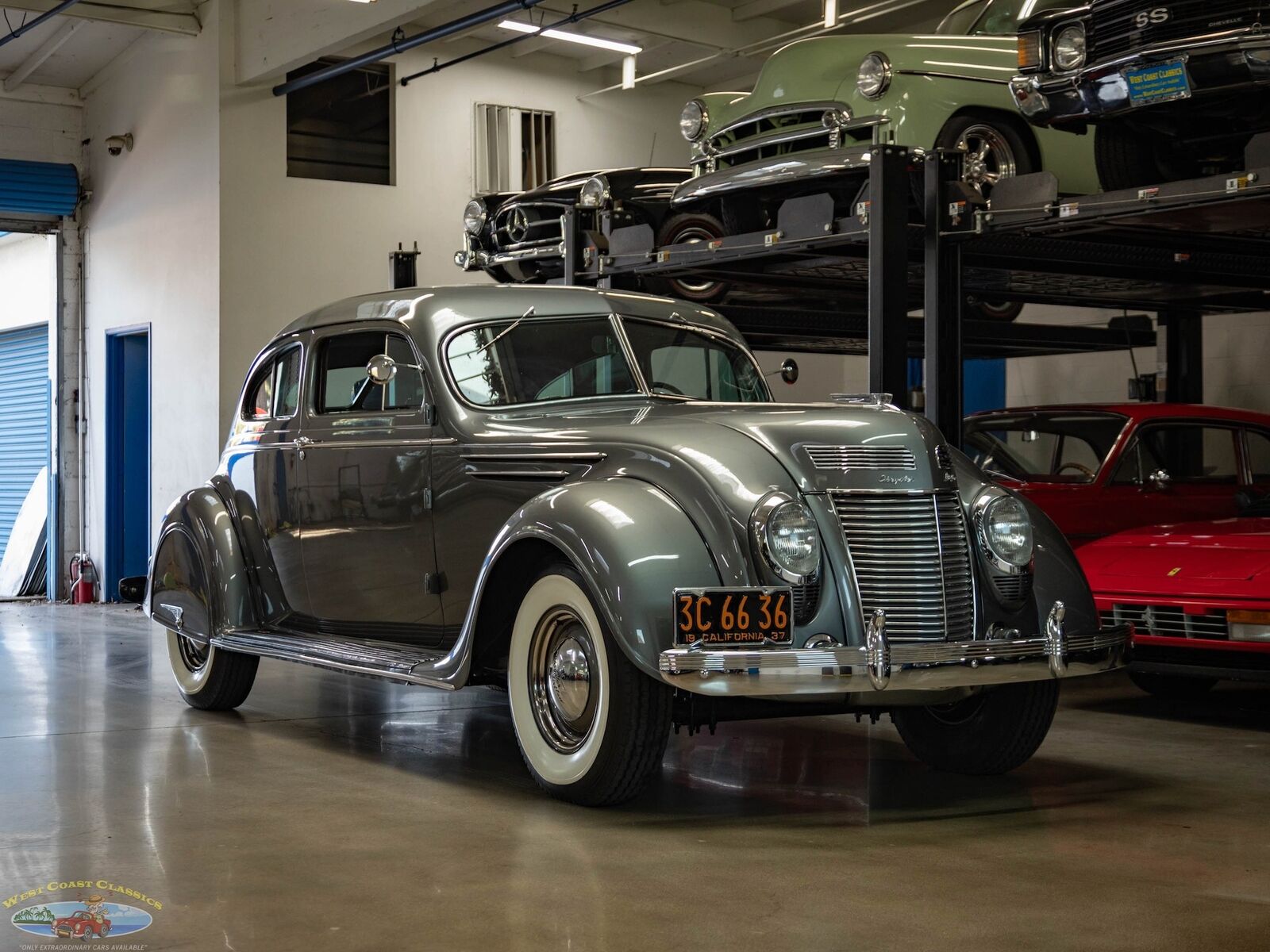 Chrysler-Airflow-Series-C-17-1937-2-Door-Coupe-9