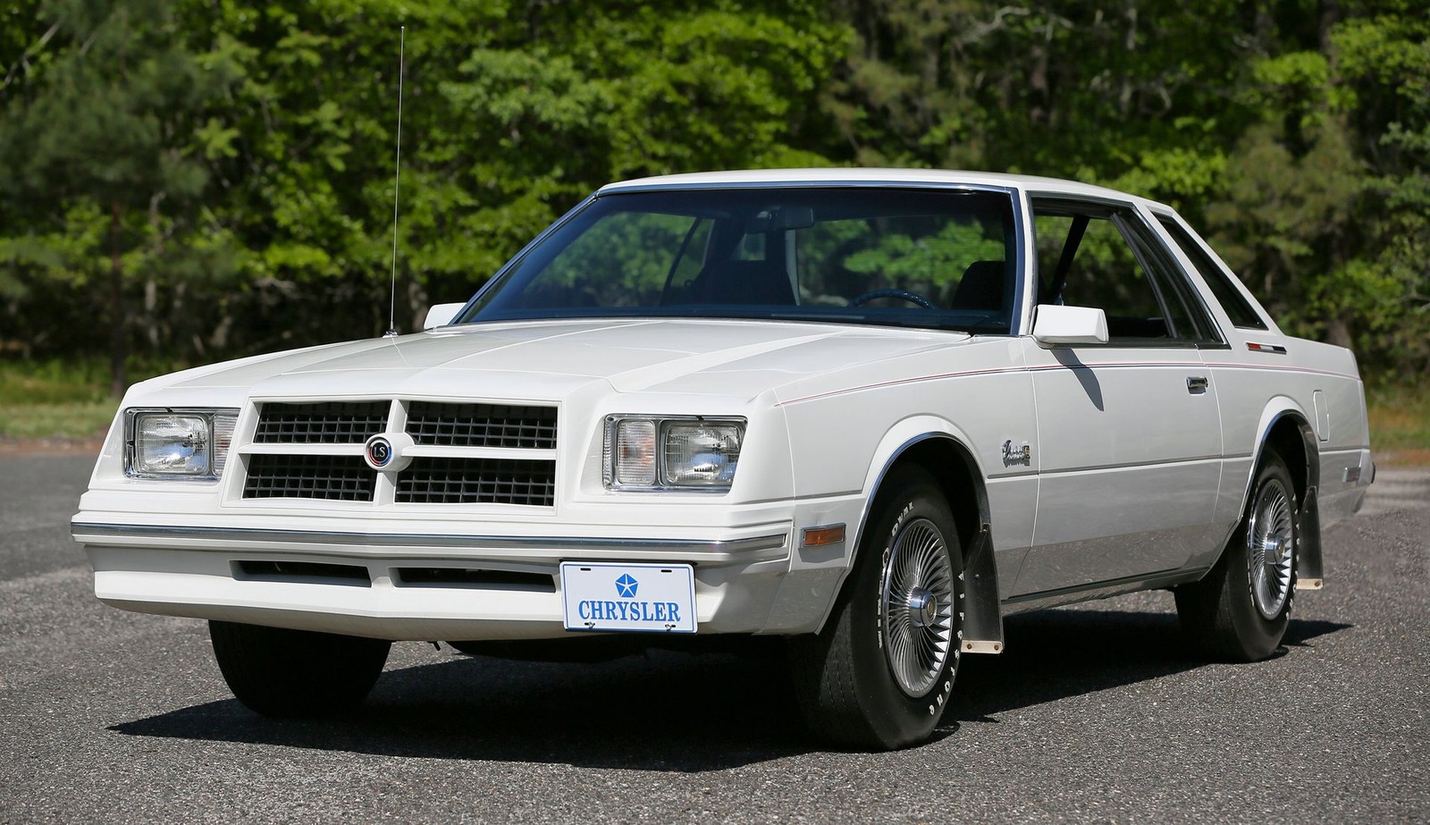 Chrysler-Cordoba-1980-Coupe