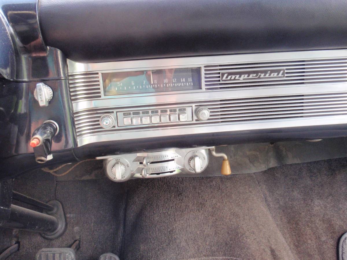 Chrysler-Imperial-1950-grey-10