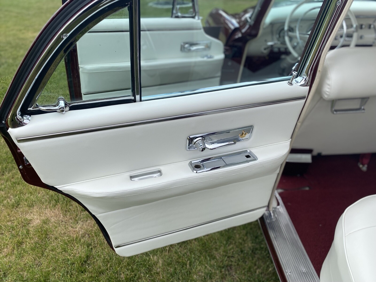 Chrysler-Imperial-1955-Sedan-29
