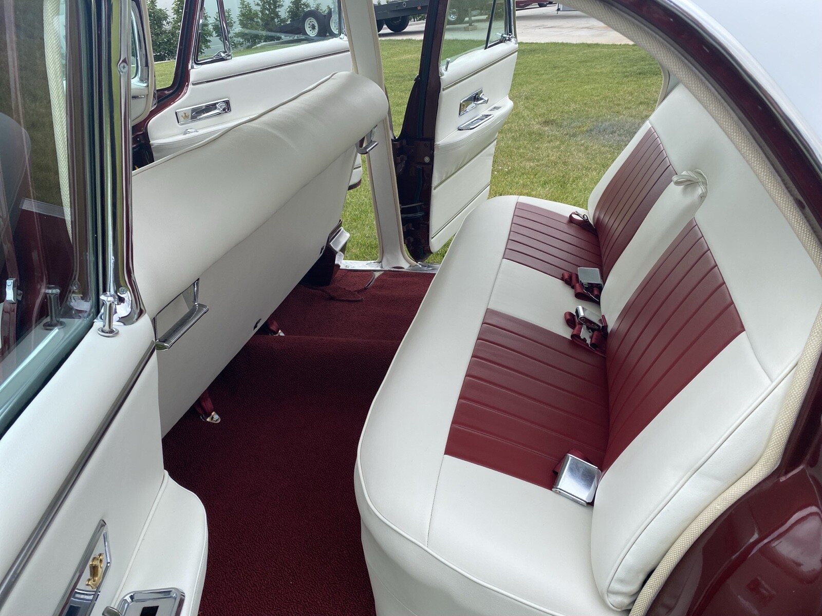 Chrysler-Imperial-1955-Sedan-30