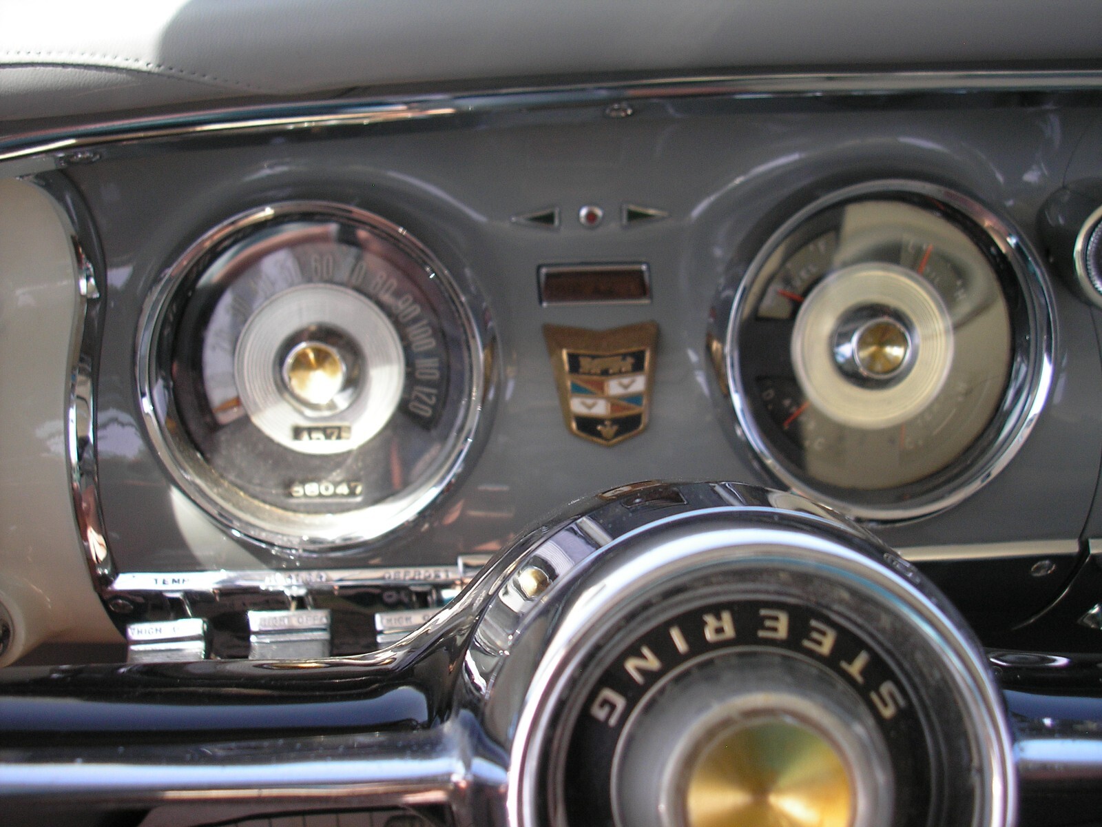 Chrysler-Imperial-1956-Coupe-15