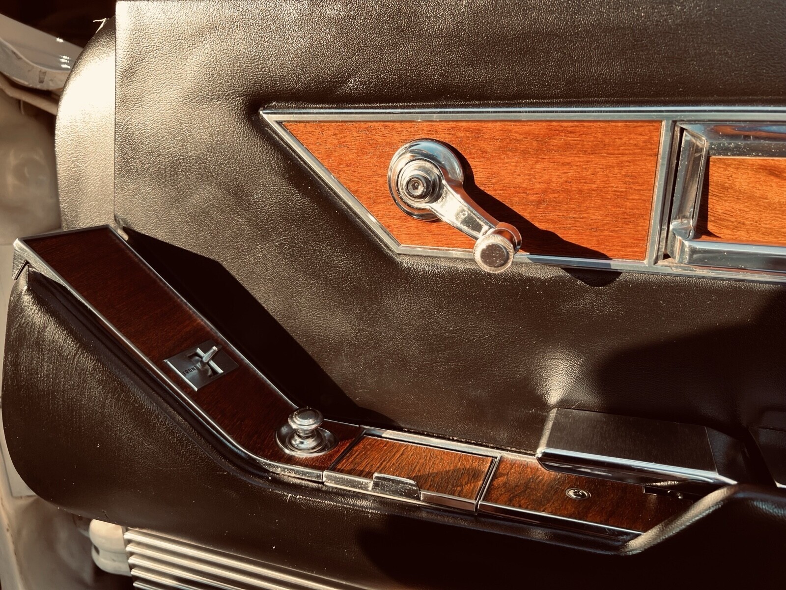 Chrysler-Imperial-1967-Coupe-1