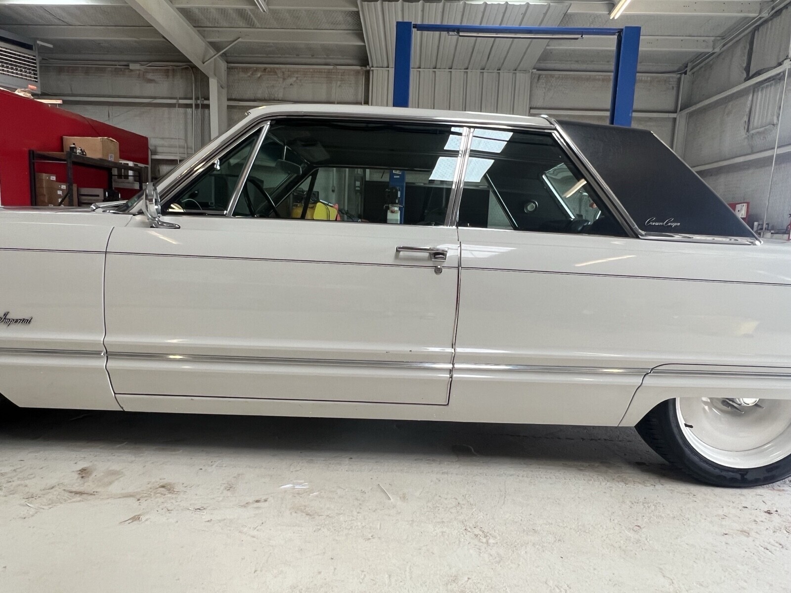 Chrysler-Imperial-1967-Coupe-10