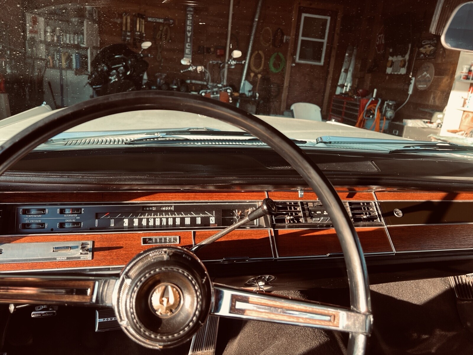 Chrysler-Imperial-1967-Coupe-22