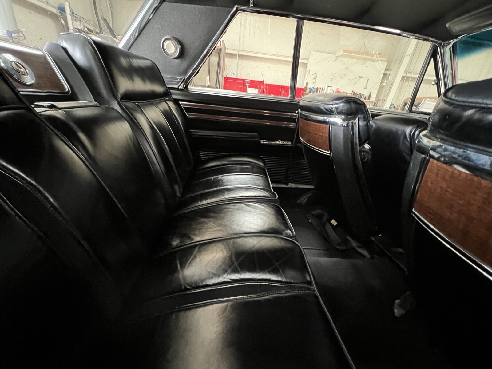 Chrysler-Imperial-1967-Coupe-30